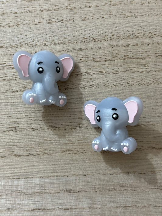 3D Pearl Gray Elephant Focal Bead