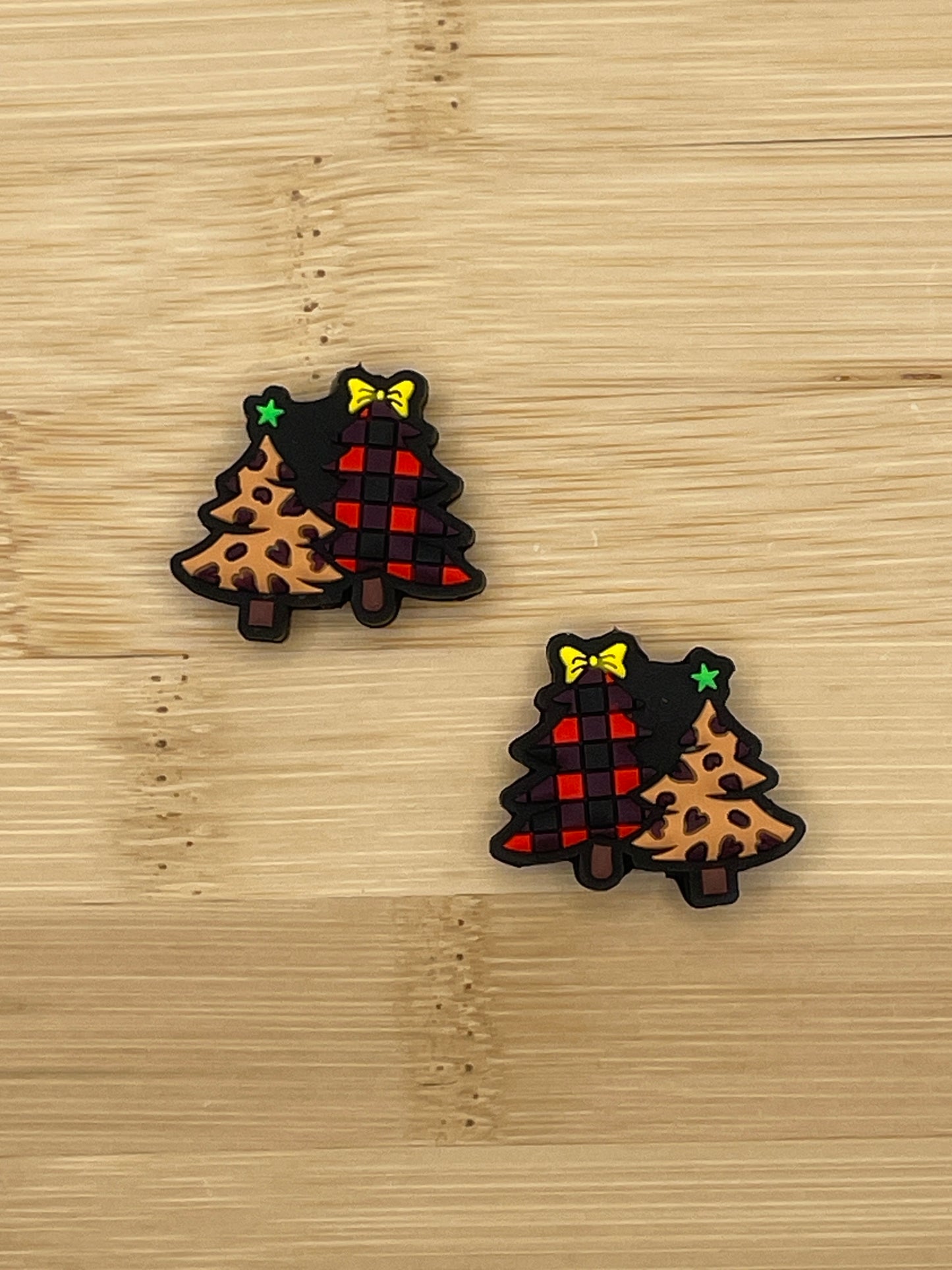 Plaid/Cheetah Christmas Trees Focal Bead