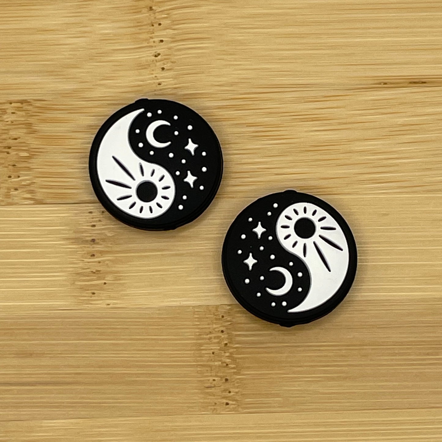 Yingyang Focal Bead